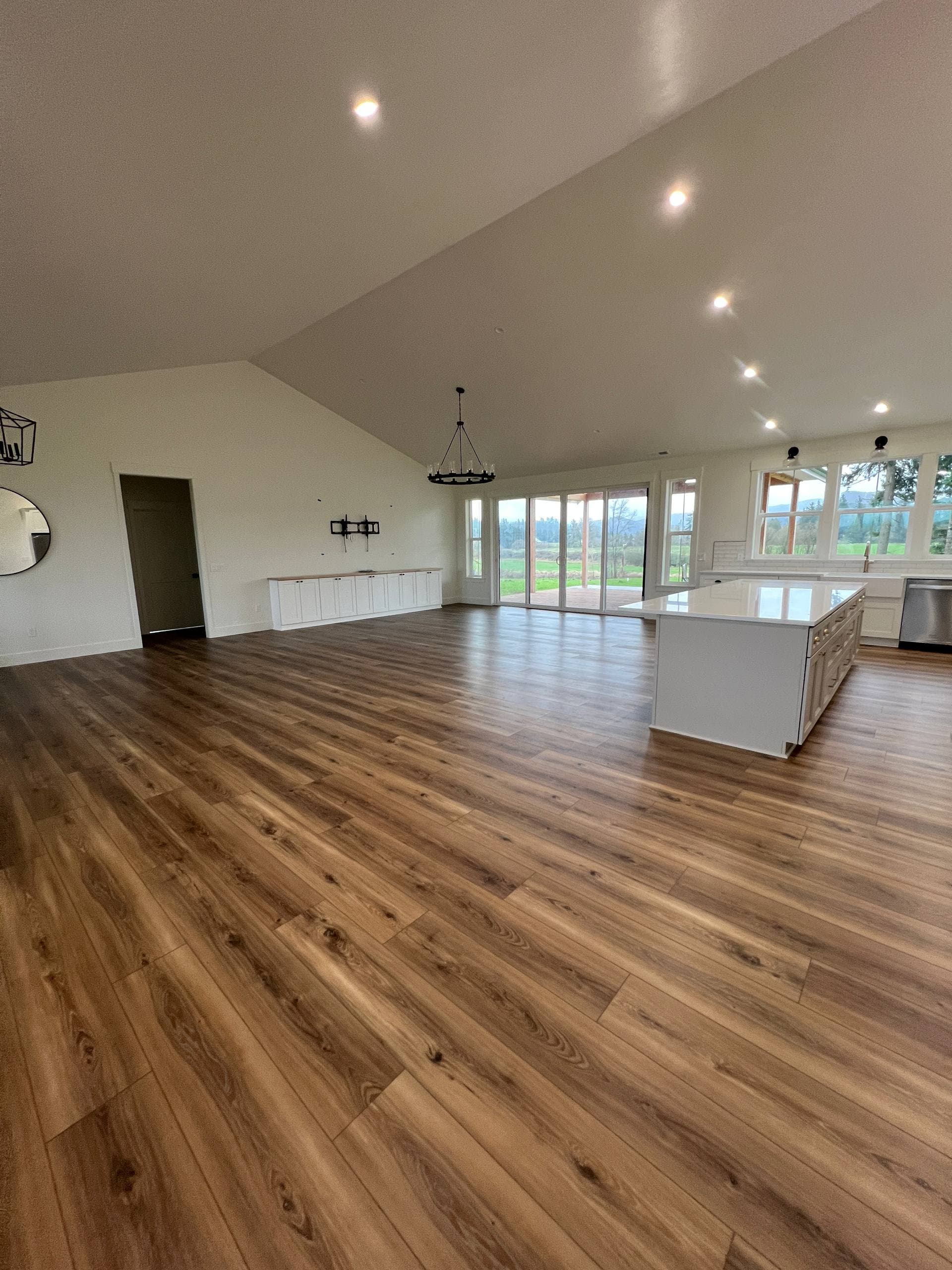 Living room finish